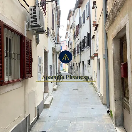 Apartma Piranesa Iii Lägenhet